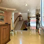Hotel Trayana 3*